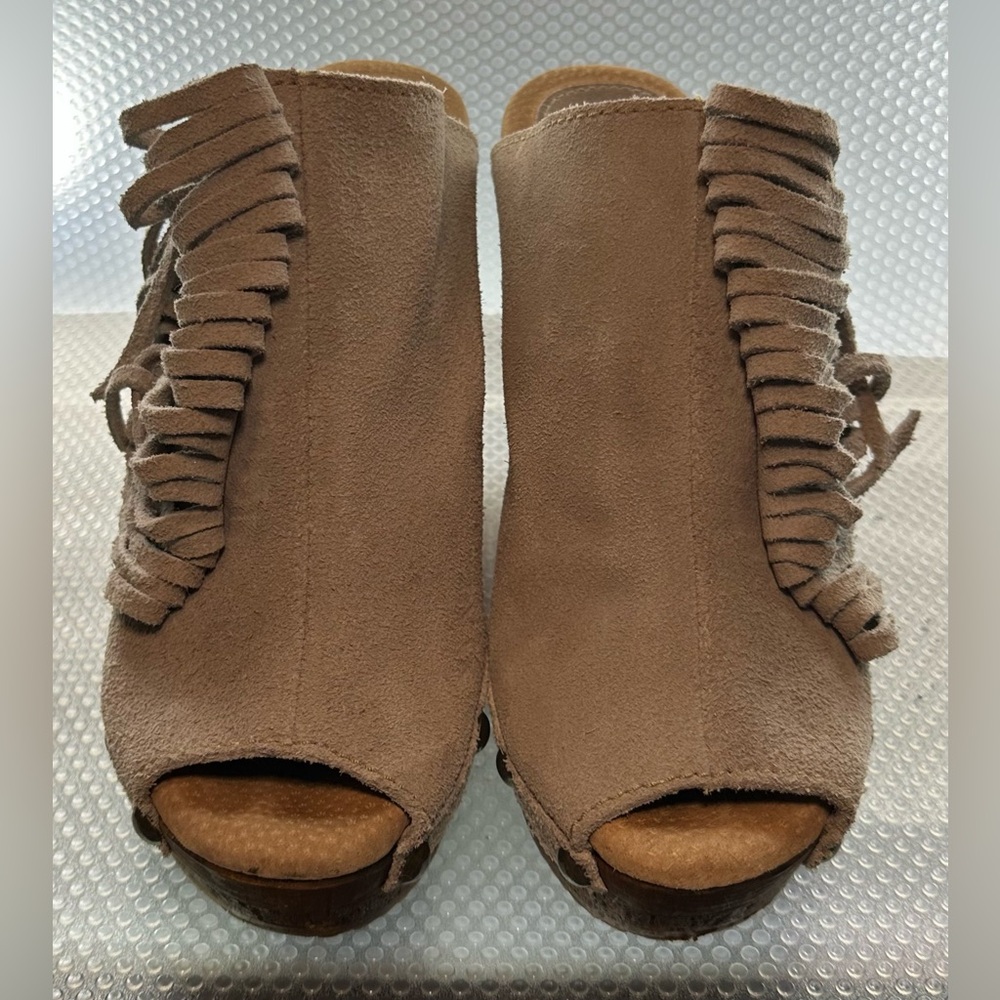 Sbicca Outfield Wedge Sandal Size 6